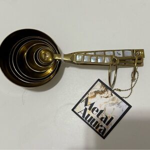 NEW Brass Metal Auura measuring cups and spoons NWT Contains